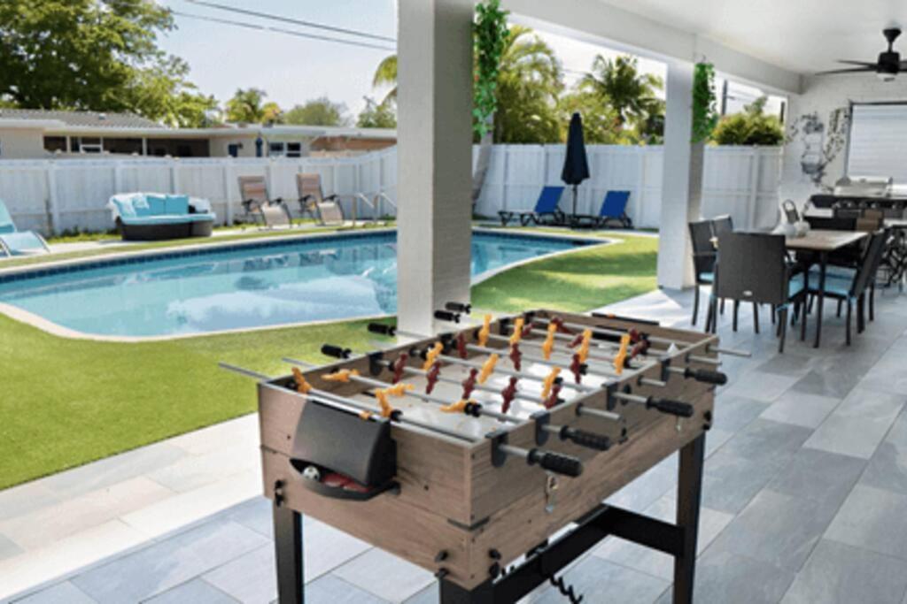 Luxurious & Modern Open Floor Plan Heated Pool Villa Hollywood Ngoại thất bức ảnh